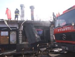 Sobadan düşen ateş evi kül etti